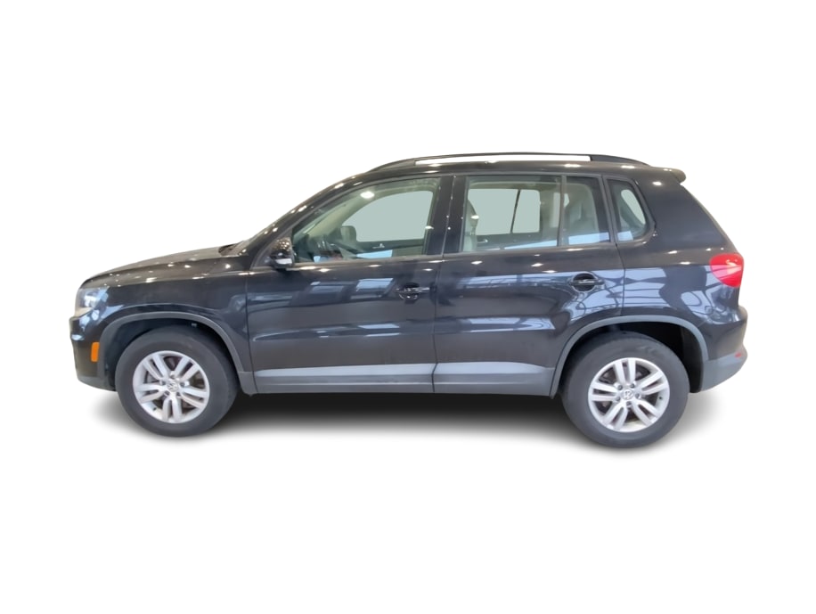 Thumbnail: 2016 Volkswagen Tiguan - 3