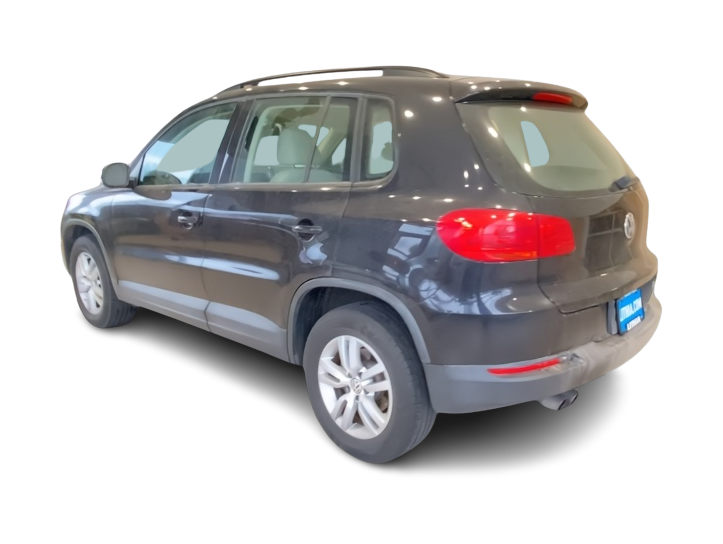 Thumbnail: 2016 Volkswagen Tiguan - 4