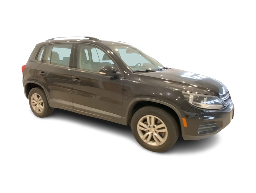 Thumbnail: 2016 Volkswagen Tiguan - 17