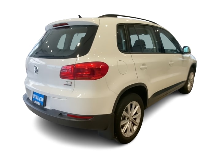 Thumbnail: 2017 Volkswagen Tiguan - 19
