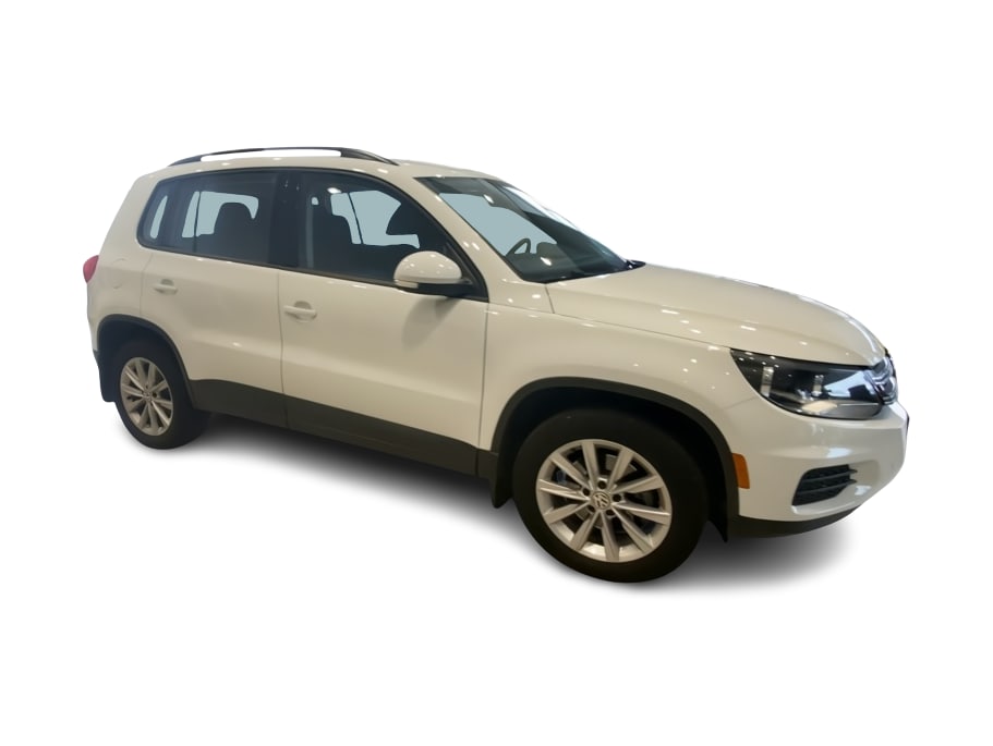 Thumbnail: 2017 Volkswagen Tiguan - 16