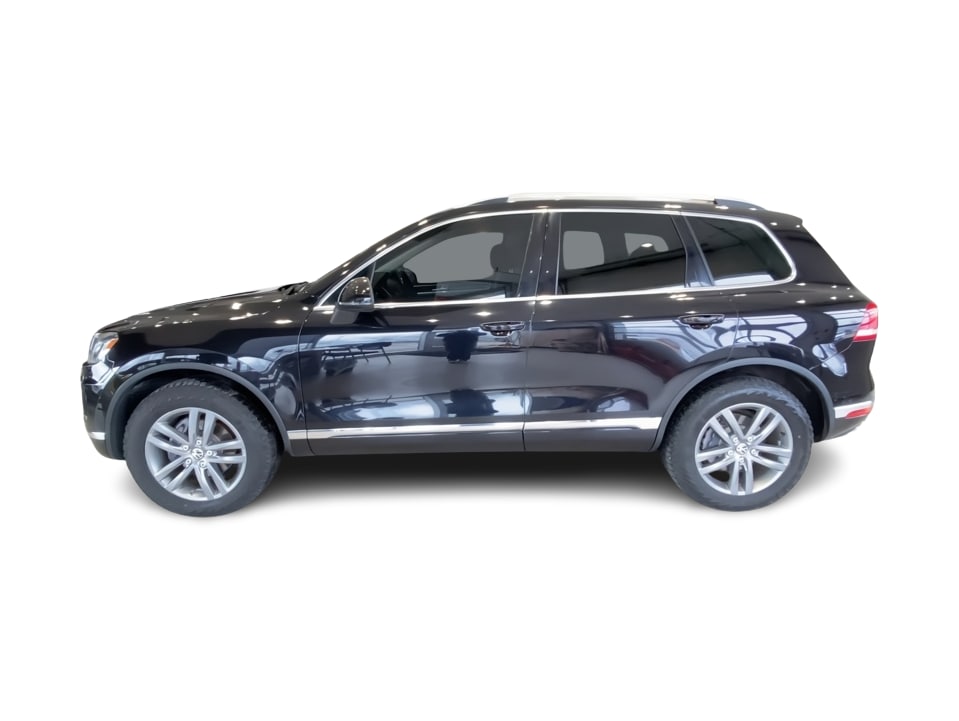 Thumbnail: 2015 Volkswagen Touareg - 3