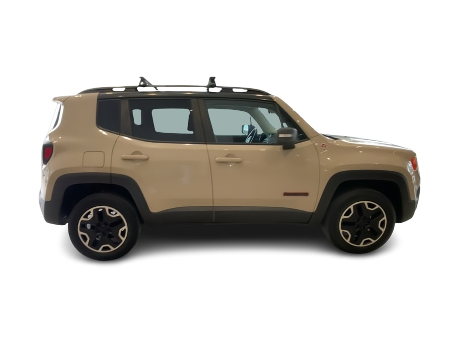 Thumbnail: 2015 Jeep Renegade - 20