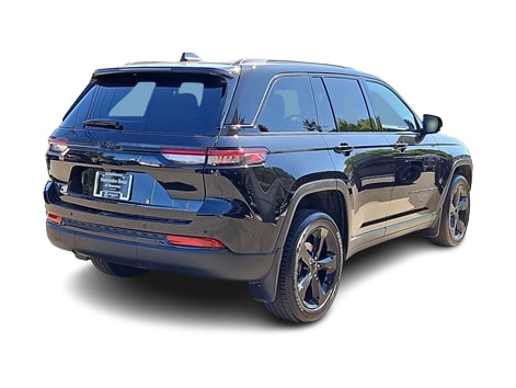 Thumbnail: 2023 Jeep Grand Cherokee - 24