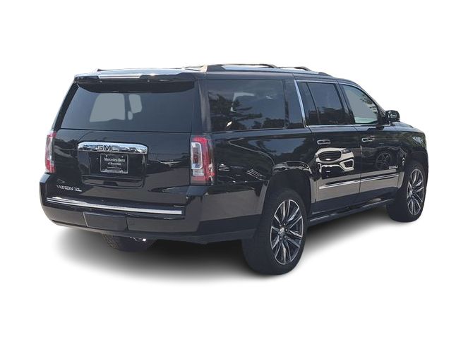Thumbnail: 2020 GMC Yukon XL - 21