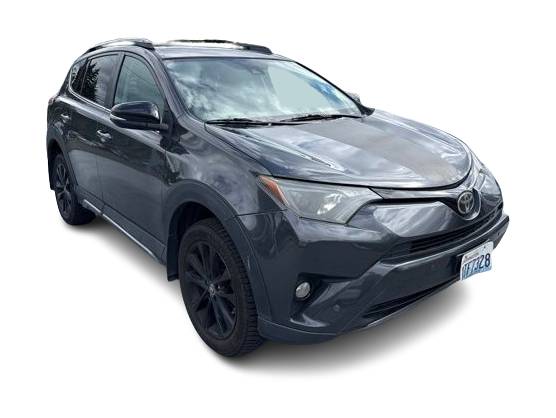 Thumbnail: 2018 Toyota RAV4 - 10