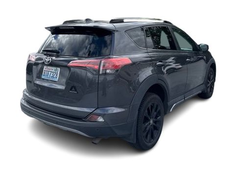 Thumbnail: 2018 Toyota RAV4 - 12