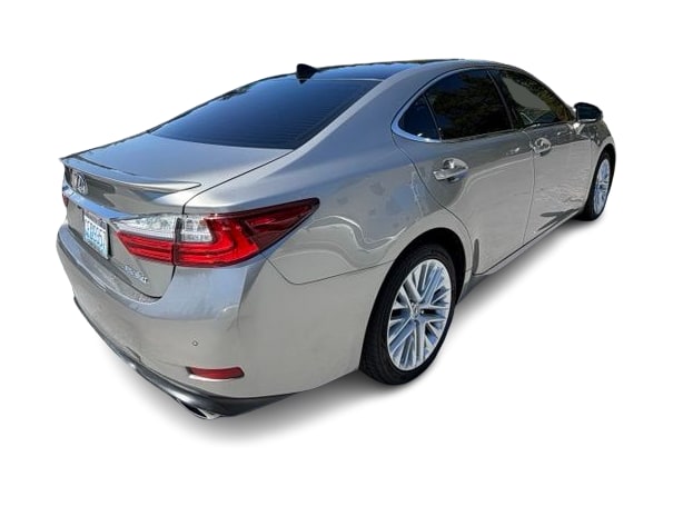 Thumbnail: 2018 Lexus ES - 12
