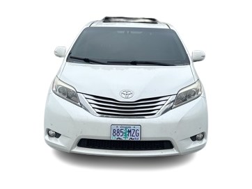 Thumbnail: 2015 Toyota Sienna - 6