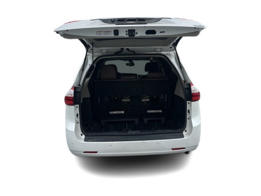 Thumbnail: 2015 Toyota Sienna - 11