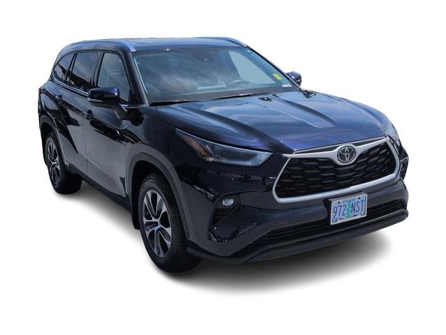Thumbnail: 2021 Toyota Highlander - 20