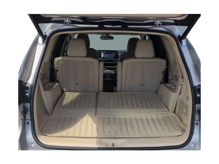 Thumbnail: 2016 Toyota Highlander - 18
