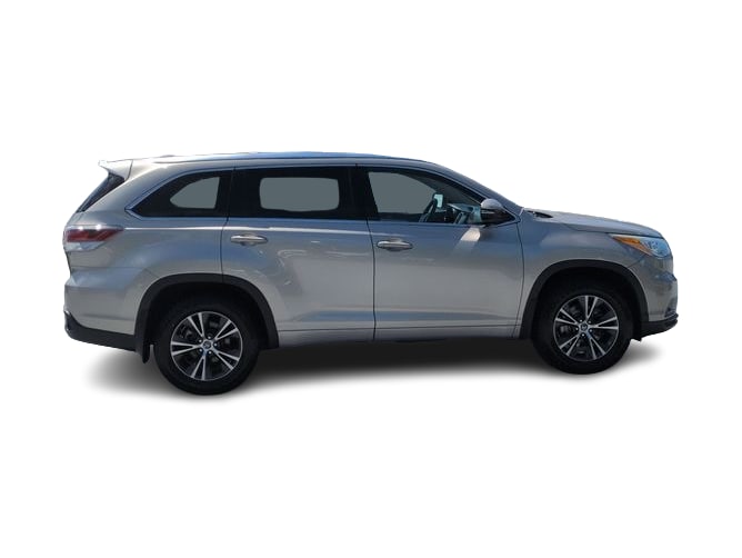 Thumbnail: 2016 Toyota Highlander - 24