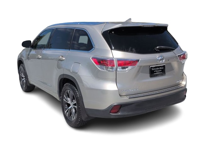 Thumbnail: 2016 Toyota Highlander - 4
