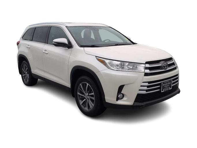 Thumbnail: 2019 Toyota Highlander - 20