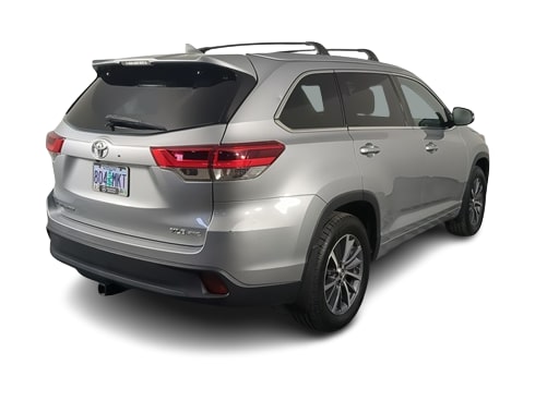 Thumbnail: 2018 Toyota Highlander - 23