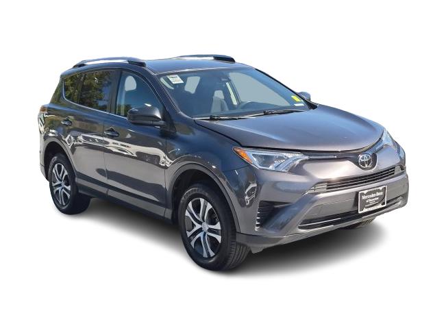 Thumbnail: 2018 Toyota RAV4 - 21