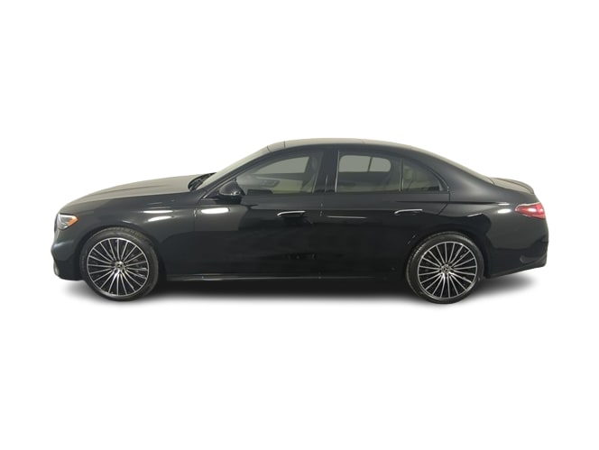 Thumbnail: 2026 Mercedes-Benz E-Class - 3