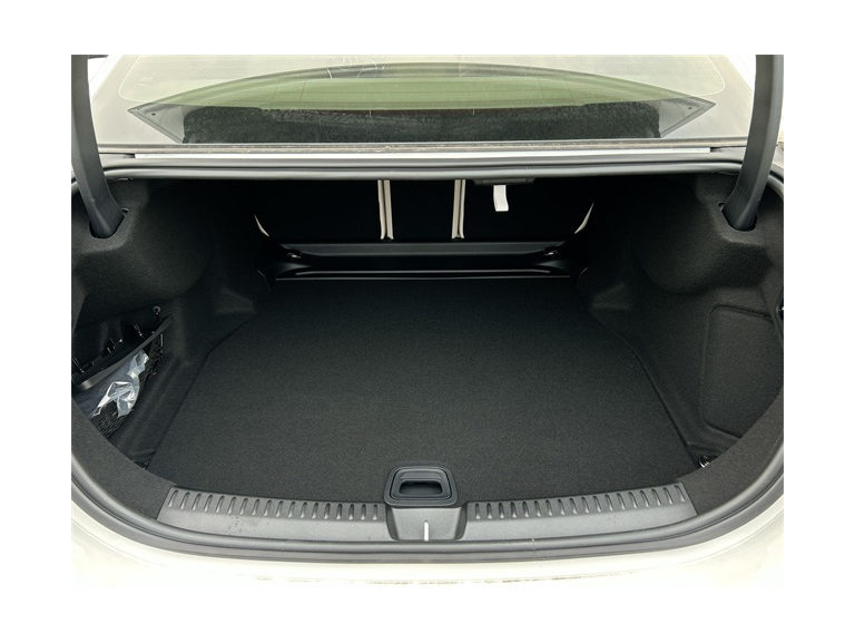 Thumbnail: 2026 Mercedes-Benz E-Class - 18