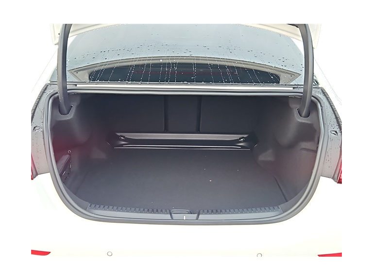 Thumbnail: 2026 Mercedes-Benz E-Class - 16