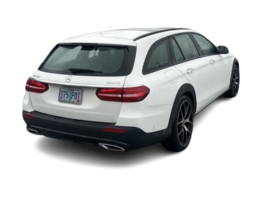 Thumbnail: 2022 Mercedes-Benz E-Class - 13