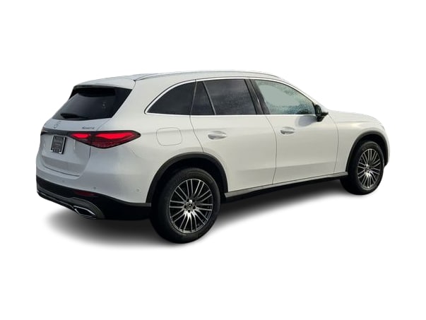 Thumbnail: 2026 Mercedes-Benz GLC - 22
