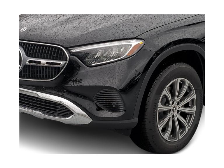 Thumbnail: 2025 Mercedes-Benz GLC - 24