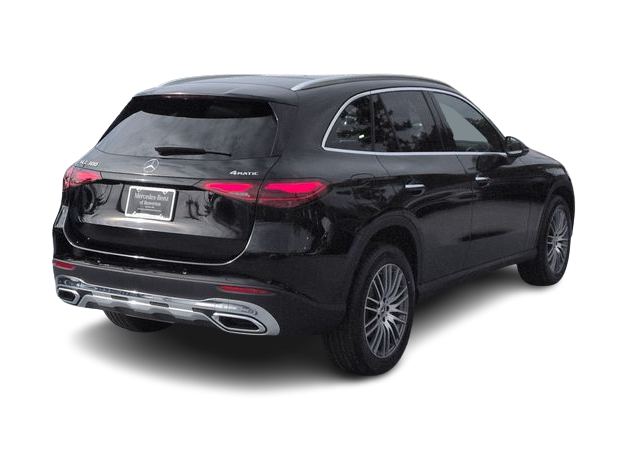 Thumbnail: 2026 Mercedes-Benz GLC - 21
