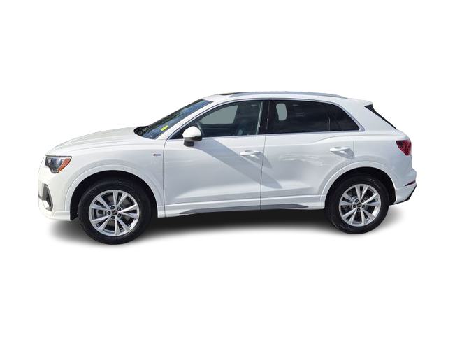 Thumbnail: 2022 Audi Q3 - 3