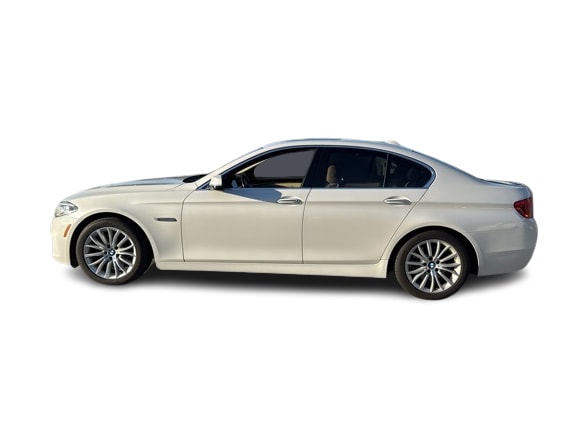 Thumbnail: 2016 BMW 5 Series - 3