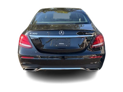 Thumbnail: 2017 Mercedes-Benz E-Class - 5