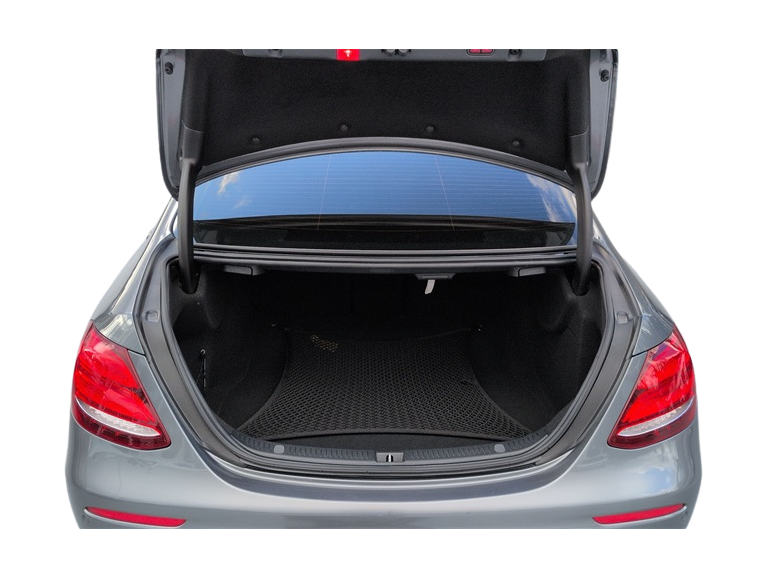 Thumbnail: 2018 Mercedes-Benz E-Class - 18