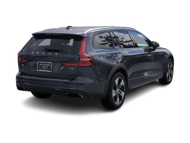 Thumbnail: 2020 Volvo V60 - 21