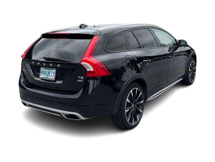 Thumbnail: 2018 Volvo V60 - 13