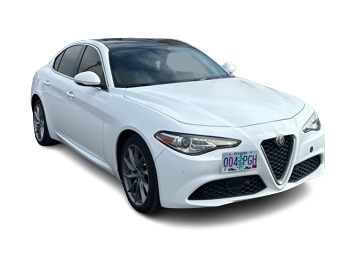 Thumbnail: 2017 Alfa Romeo Giulia - 10