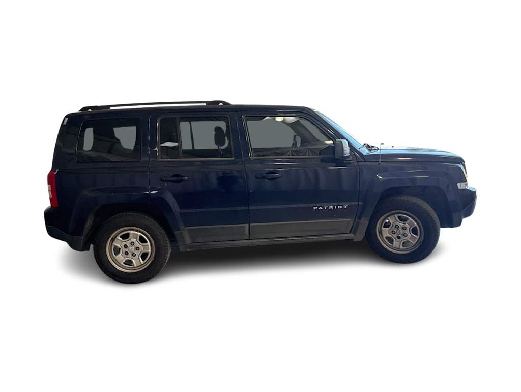 Thumbnail: 2015 Jeep Patriot - 13
