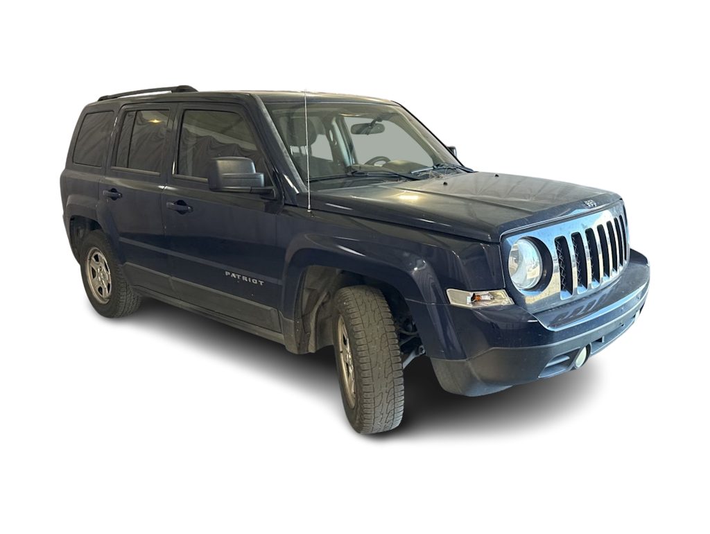 Thumbnail: 2015 Jeep Patriot - 12