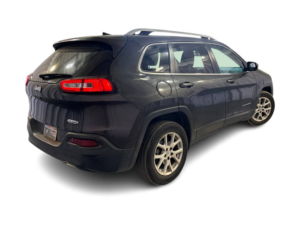 Thumbnail: 2017 Jeep Cherokee - 15