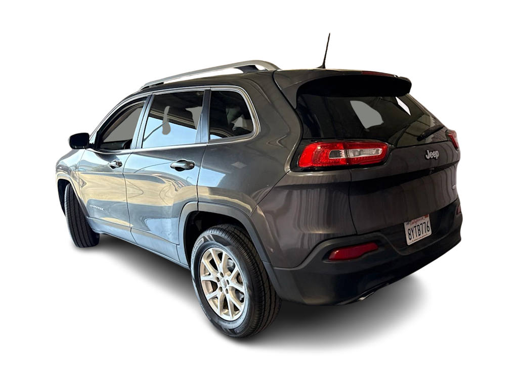 Thumbnail: 2016 Jeep Cherokee - 3
