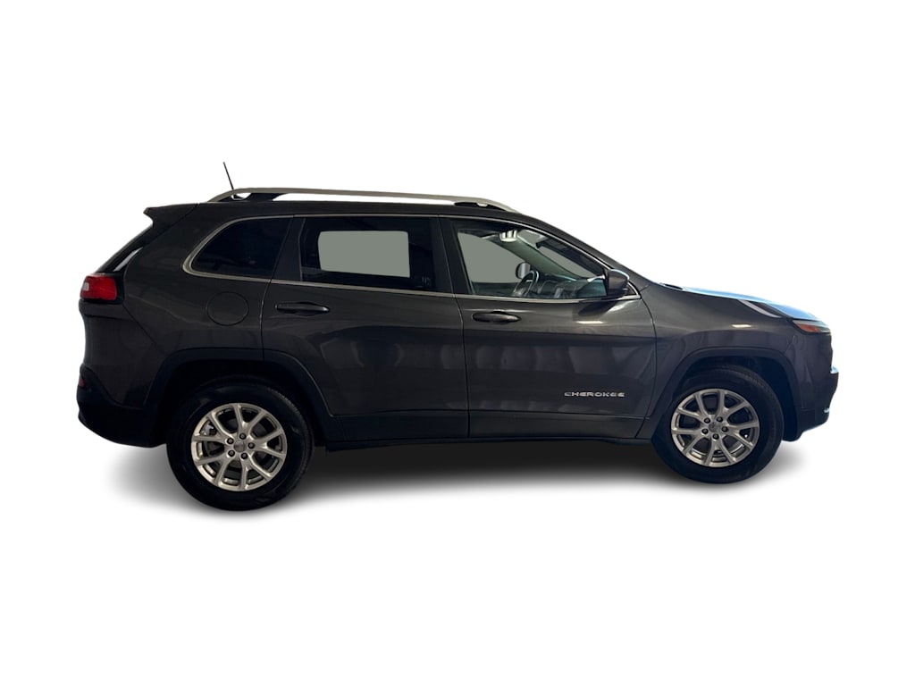 Thumbnail: 2016 Jeep Cherokee - 16