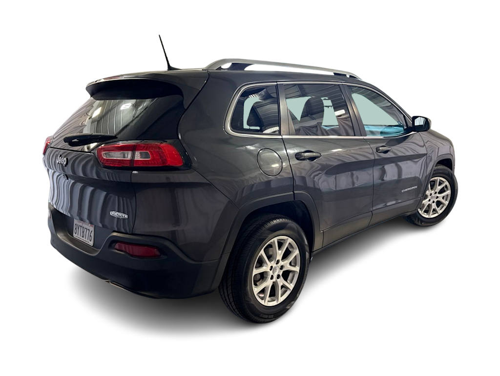 Thumbnail: 2016 Jeep Cherokee - 17