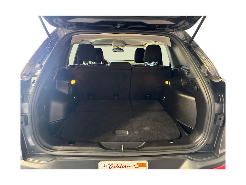 Thumbnail: 2016 Jeep Cherokee - 14