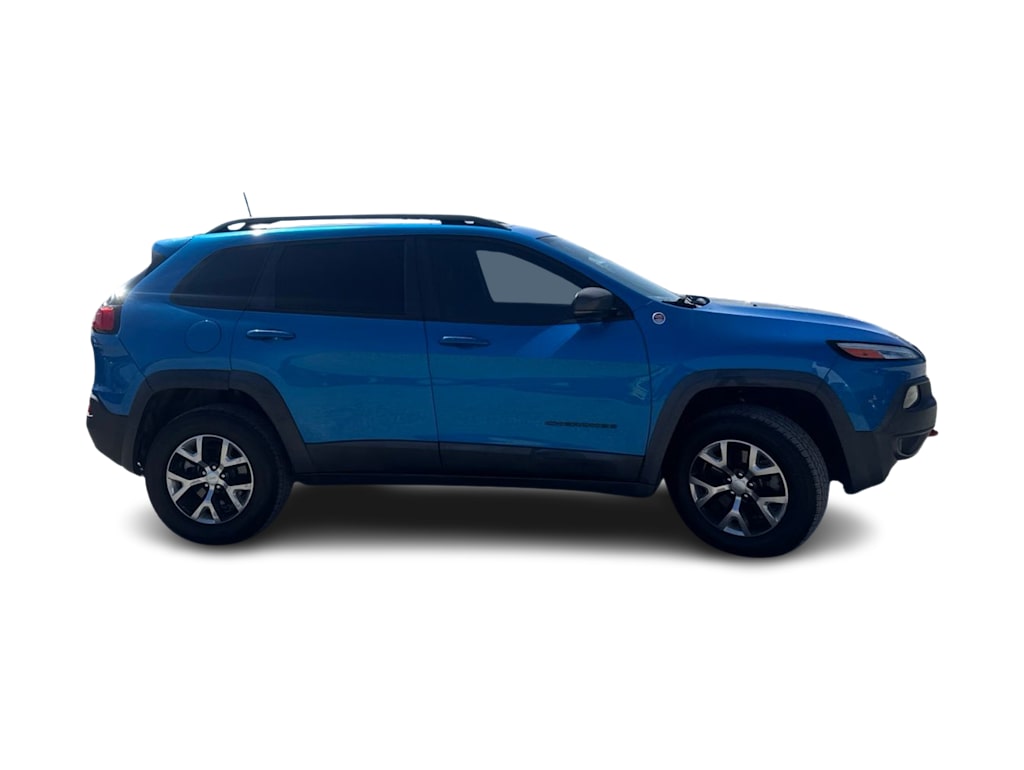 Thumbnail: 2018 Jeep Cherokee - 15