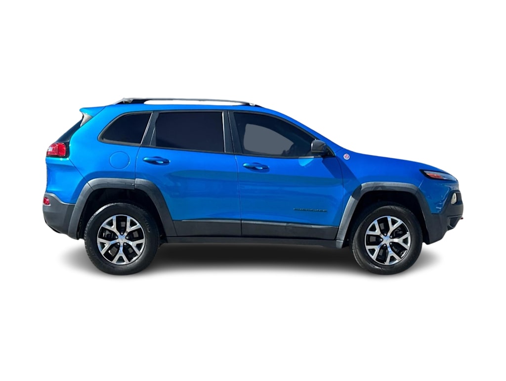 Thumbnail: 2018 Jeep Cherokee - 21