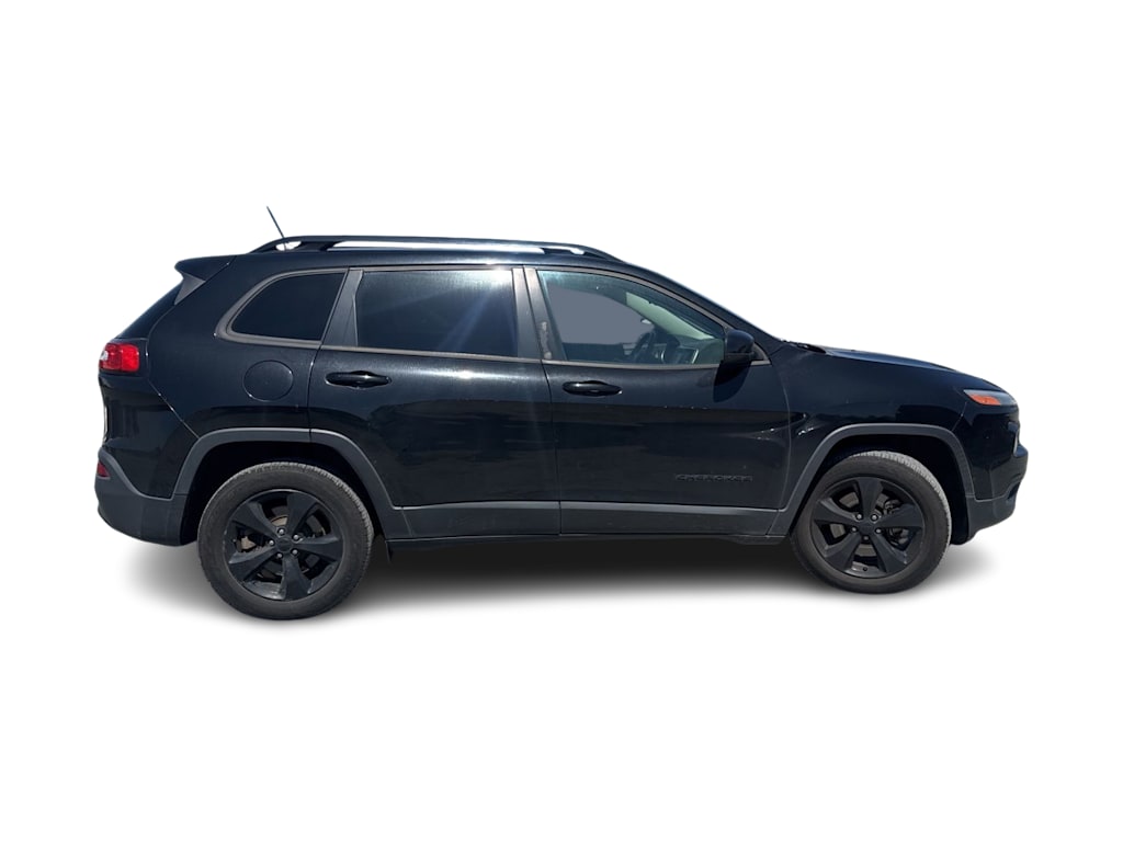 Thumbnail: 2018 Jeep Cherokee - 11