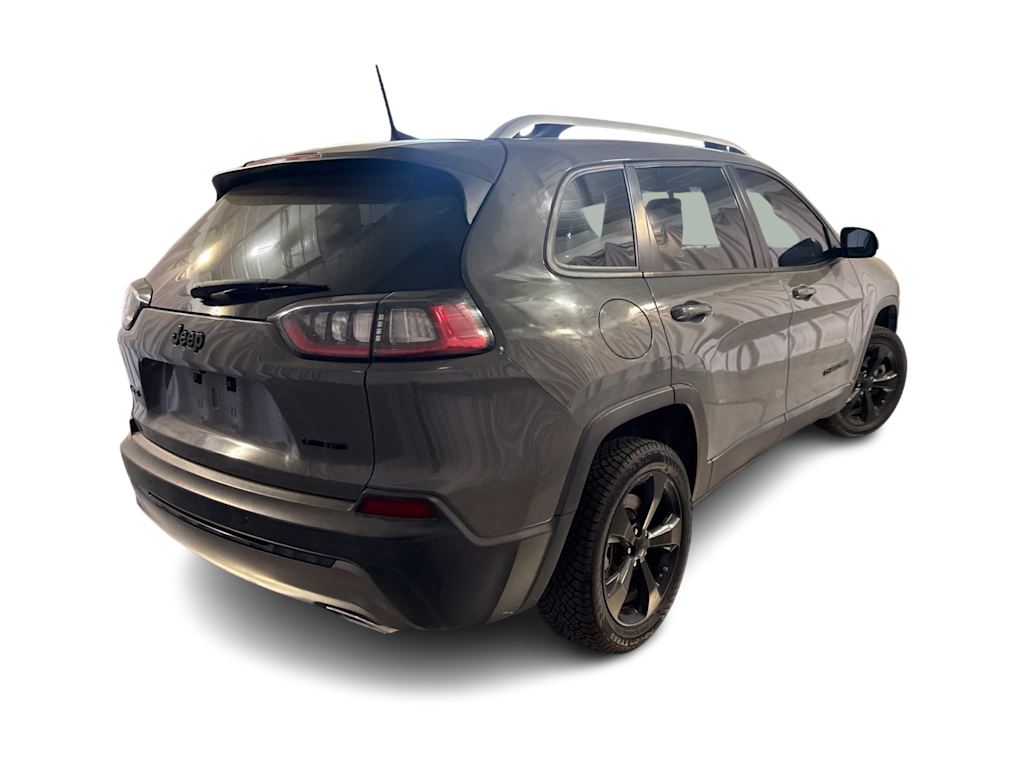 Thumbnail: 2019 Jeep Cherokee - 18