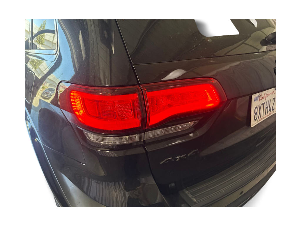 Thumbnail: 2018 Jeep Grand Cherokee - 18