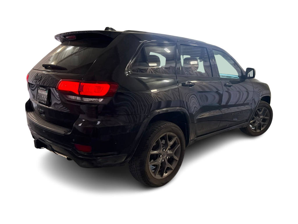 Thumbnail: 2021 Jeep Grand Cherokee - 16