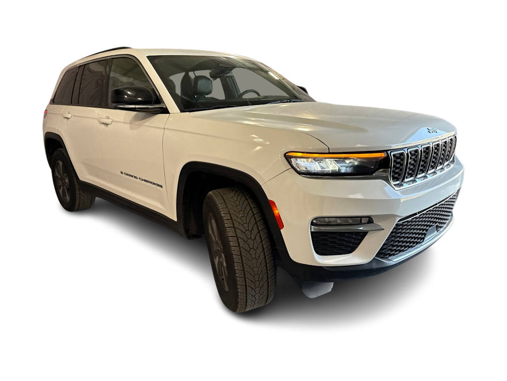 Thumbnail: 2024 Jeep Grand Cherokee - 14