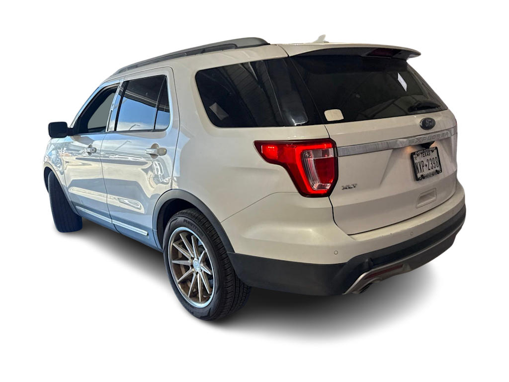 Thumbnail: 2017 Ford Explorer - 3